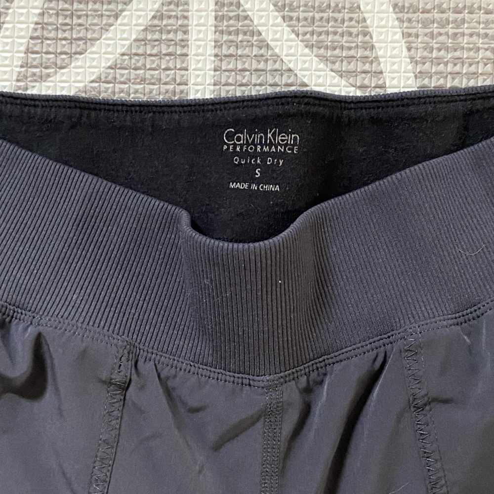 Calvin Joggers